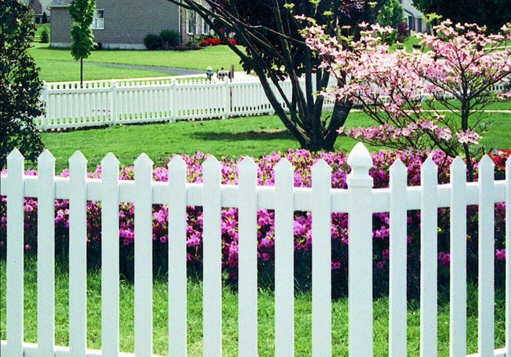 vinyl-fencing-SPPFENPICDEL_1